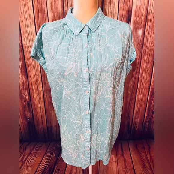 Women’s 0X Blouse ANA Button Down Short Sleeves Floral Crushed Texture Soft - Picture 2 of 11